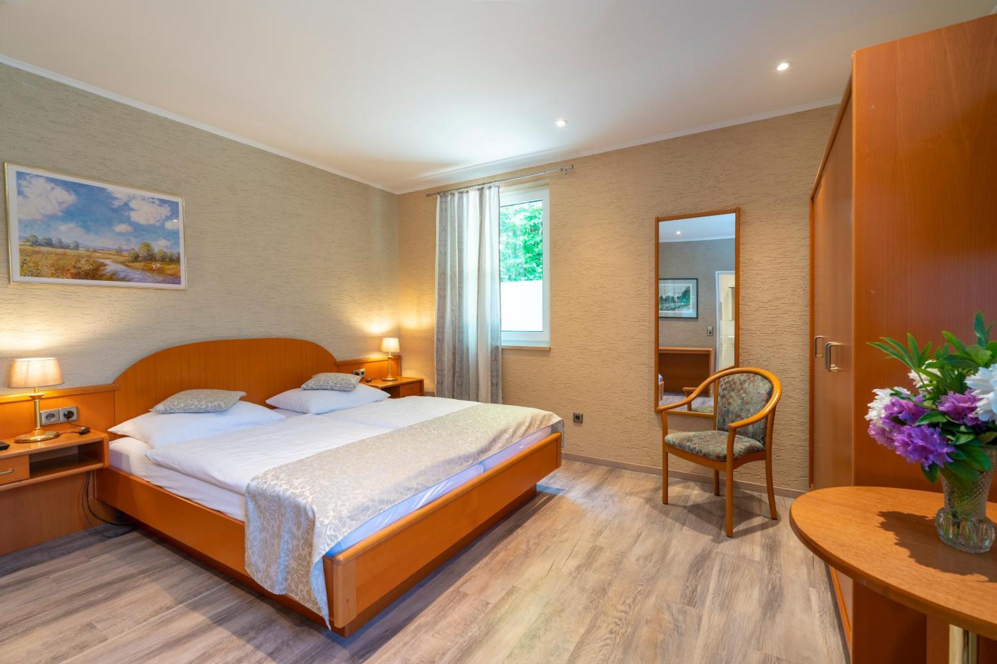 Landgasthof Hieren Muehle Ney Room photo